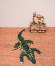 Load image into Gallery viewer, Coolio Crocodile Rug S