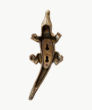 Load image into Gallery viewer, Chewy Crocodile Hook L