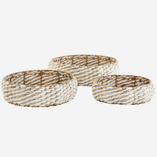 Load image into Gallery viewer, Wicker Round Platter