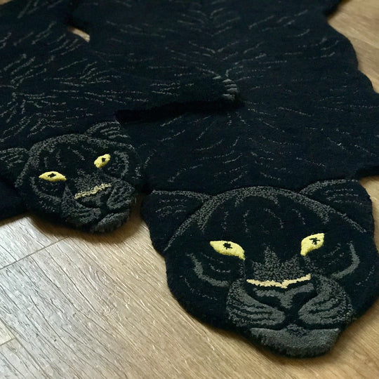 Fiery Black Panther Rug S