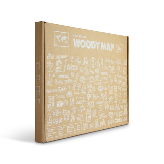 Europe Woody Map Natural XL + frame