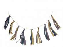 Load image into Gallery viewer, Nepalese Tassel Garland