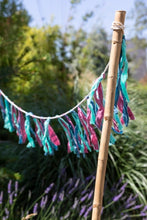 Load image into Gallery viewer, Nepalese Tassel Garland