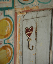 Load image into Gallery viewer, Pyar Heart Hook