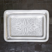 Load image into Gallery viewer, Set of small and large silver Oblong Tray